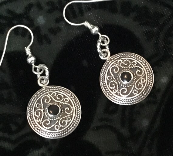 Black onyx Mandala earrings/Round sterling dangle earrings/Vintage sterling jewelry/Silver and onyx earrings/ only stone jewelry