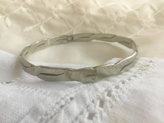 Sterling Silver bangle bracelet/sterling twisted bangle/9 1/2 inch bracelet/woman's jewelry/