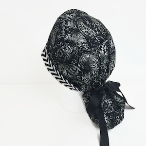 Scrubmuts met paardenstaart Stormy Nights, OK-mutsen, scrubmutsen voor dames, ORHatsByBonita, scrubmuts met paardenstaart, scrubmuts