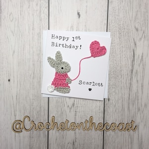 Tarjeta de primer cumpleaños personalizada / Tarjeta de cumpleaños del conejito de ganchillo / Tarjeta de cumpleaños de cualquier edad Grey/Mid pink