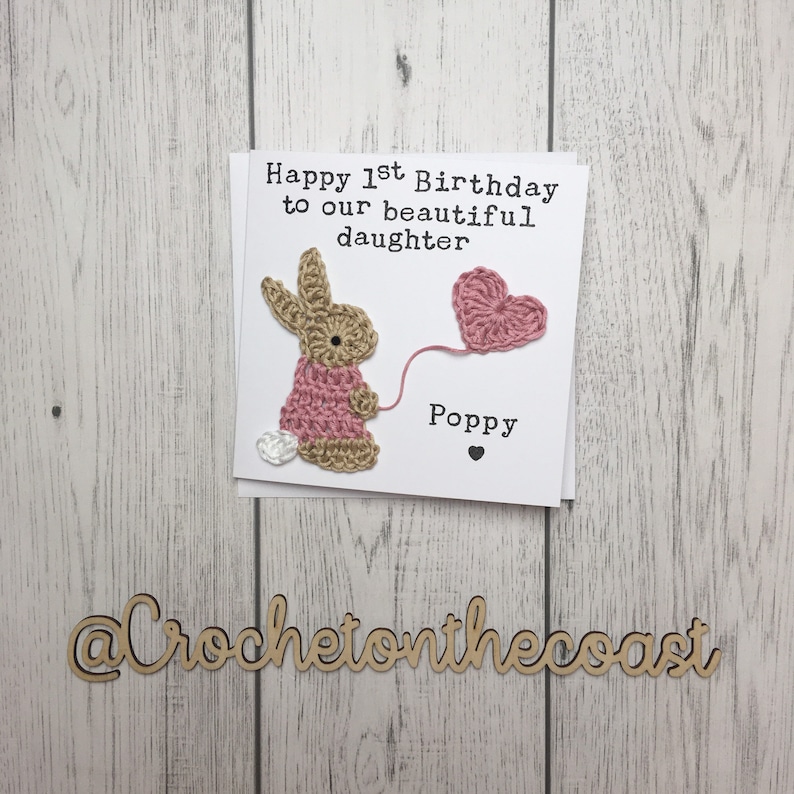 Tarjeta de primer cumpleaños personalizada / Tarjeta de cumpleaños del conejito de ganchillo / Tarjeta de cumpleaños de cualquier edad Beige/Dusky pink