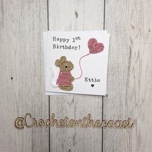 Tarjeta de primer cumpleaños, tarjeta de cumpleaños de ratón, tarjeta de cumpleaños tejida a crochet, linda tarjeta de primer cumpleaños