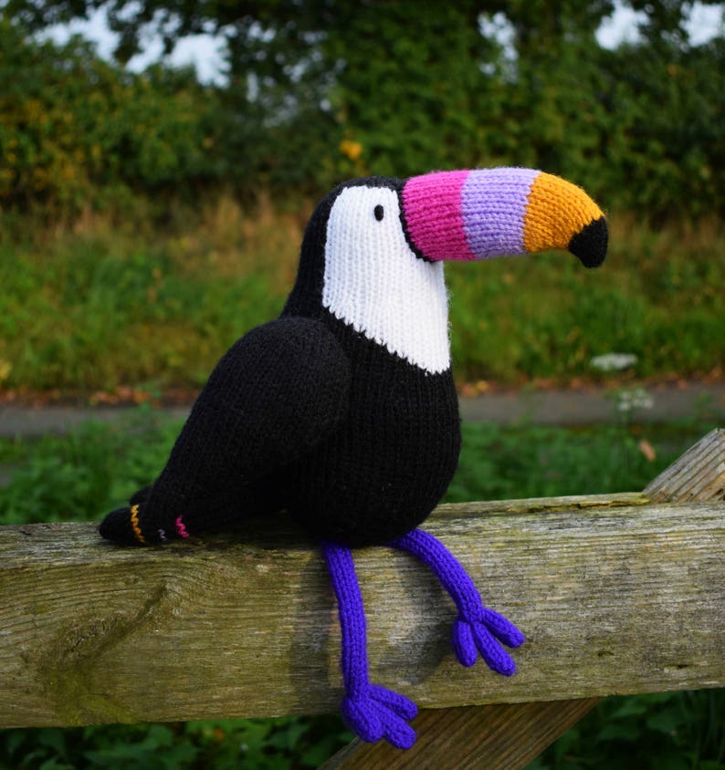 Graham the toucan knitting pattern PDF instant download knitted amigurumi toy / bird / animal / tropical / softie / intarsia image 3