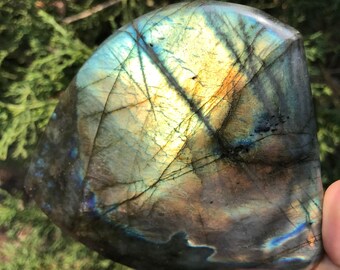 1.4 LBS Large Flashy Labradorite Self Standing Display Chunk // flash on all sides !! XL Display Piece  // Stone of Intuition //