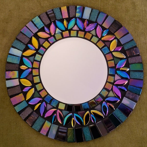 Kit mosaïque mini miroir. Miroir biseauté en verre lustré de luxe à fabriquer à la maison. Cadeau astucieux. Décoration d'intérieur.