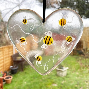 Queen Bee Fused Glass Heart, Wall hanger, Suncatcher. Colourful, gift, bee hanger, unique handmade Valentines gift