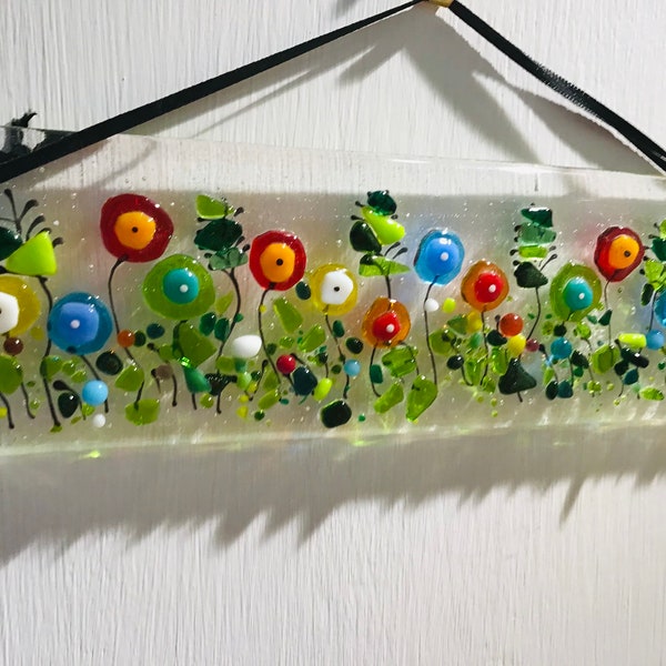 Fused Glass Wild Flower Suncatcher, Handmade Gifr, Mothers Day Gift, Retro Colourful Glass Wall hanger or sun catcher