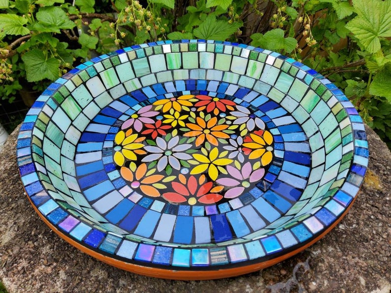 IN BLOOM Mosaic Birdbath Kit. No Cutting Required. Suitable Etsy