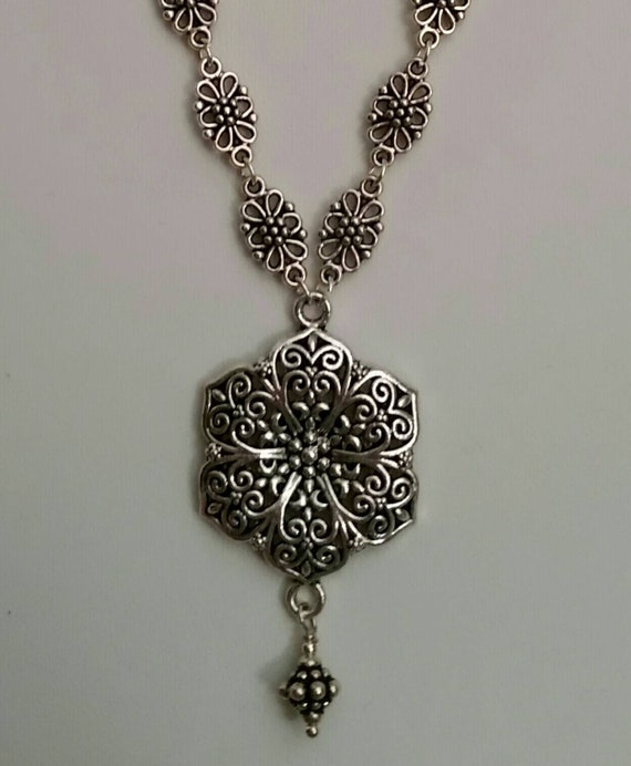 Silver Flower Necklace With Tibetan Links - Tibetan Silver Flower Pendant Silver Flower Necklace With Tibetan Links - Tibetan Silver Flower Pendant