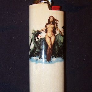 Dragon Wood Lighter Case // Wood Lighter Case