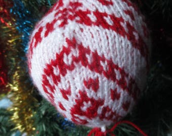 Knitted Crismas ball.