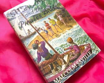 Susan, Bill and the Pirates Bold by Malcolm Saville 1st first edition 1961 vintage hardback with dustwrapper very rare
