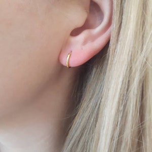 Hoop earrings 10mm - gold - 925 sterling silver - minimalist - delicate - fine - tiny - thin - jewelry - women - white quartz - boho