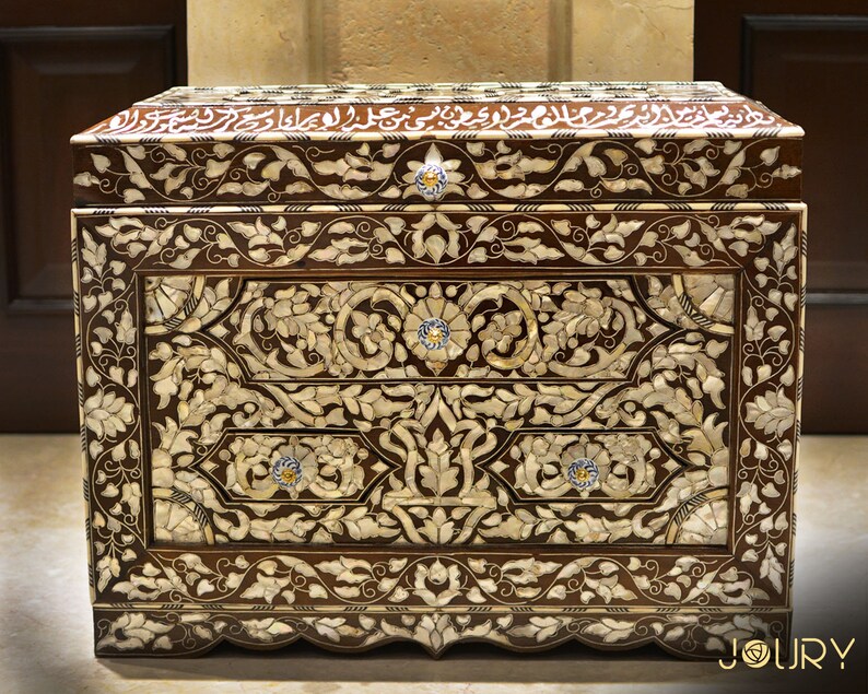 Large Storage Box Keepsake Vintage Wooden Image 0