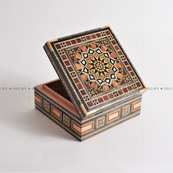 Jewelry box Vintage, Gift box for her, Wooden box, Handmade, Inlaid with pearl, decorated with pearl, Christmas gift for her
