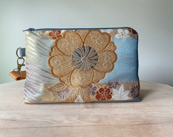 Wunderschöne Vintage japanische Kimono-Obi-Reißverschlusstasche / Handtasche mit Handschlaufe, Seide, mehrfarbig, Blumenmuster, handgefertigt