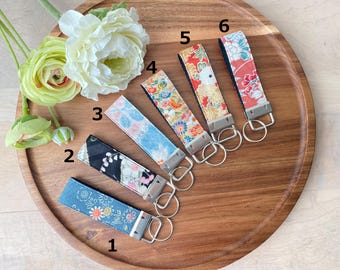 Japanischer Kimono-Seidenstoff-Schlüsselanhänger, KeyStrap, mehrfarbiges handgefertigtes, orientalisches / asiatisches / japanisches Geschenk
