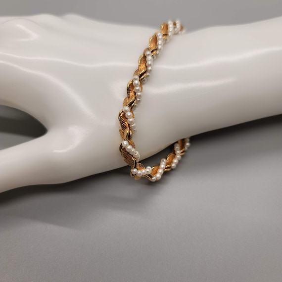 Vintage Monet Faux Pearl and Gold Metal Bracelet - image 4