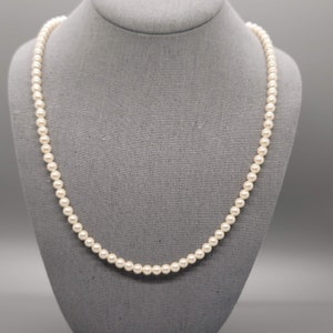 Vintage Faux Pearl and Gold Bead Single Strand Necklace
