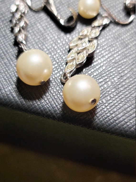 Vintage Marvella Faux Pearl and Crystal Drop Earr… - image 3