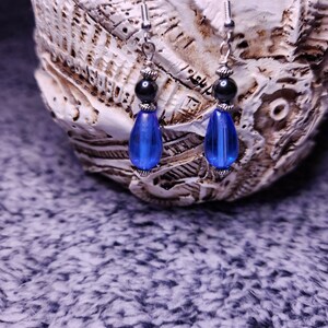 Tear drop glass and hematite earrings