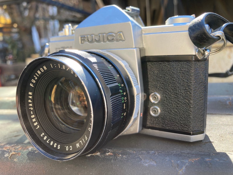 Fujica ST701 with Fujinon 55mm f/1.8 M42 Mount Lens image 4