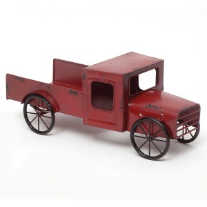 Metal Truck, Red Truck, Truck Planter, Farmhouse Decor, Reclaimed, Vintage Truck, Red Metal Truck, Modern Farmhouse, Rustic, Tablescape