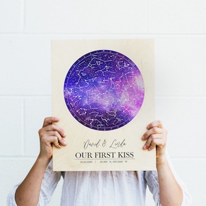Carte des étoiles sur bois - Notre premier baiser personnalisé - Impression du ciel nocturne - Carte des étoiles par date - Étoiles sur mariage, Carte des étoiles - ST05