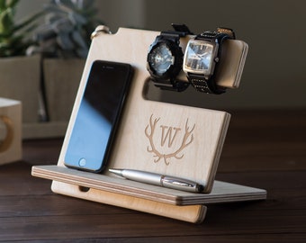 Personalized Docking Station, Gift for Dad, Nightstand Valet, Wooden Phone Stand, iPhone, Charging station, Dock Husband, Father