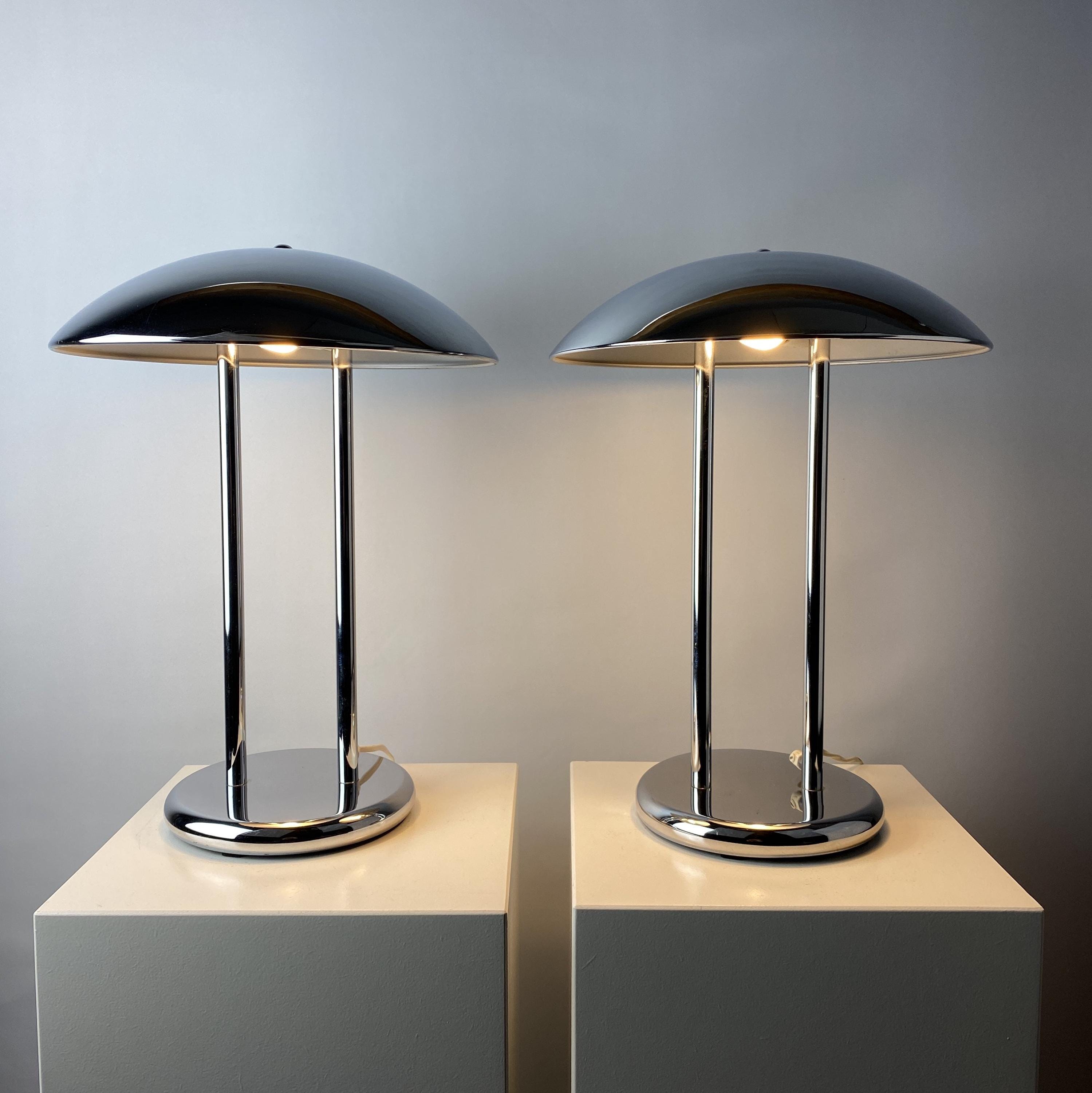 2 Chrome art deco style Mushroom table lamps in bauhaus gispen style Suitable for all parts of the world