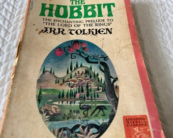1965-5th Printing with LION/Ballantine Books/287 pg softcover/The Authorized Edition The HOBBIT/Prelude to The Lord Of The Rings/JRR Tolkien