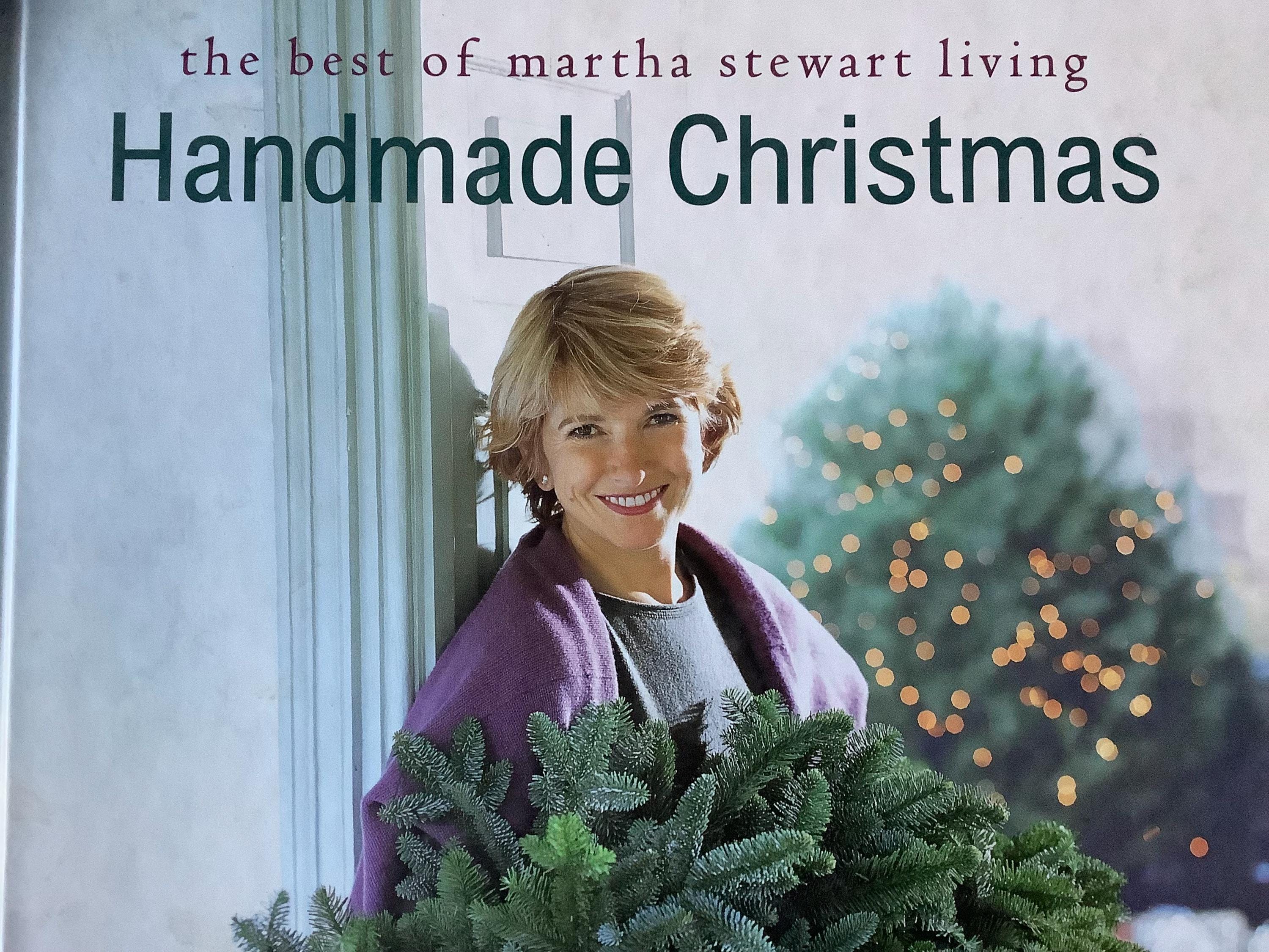 1995/CREATE Your OWN/Gifts-Ornaments-Wrapping/ The Best of Martha Stewart  Living Handmade Christmas/143 pg Hardcover/ Martha Stewart, image size:3000x2250