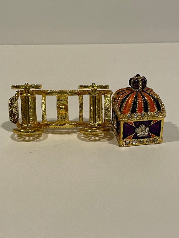 Golden Carriage Trinket Box Rhinestones Enamel Go… - image 8