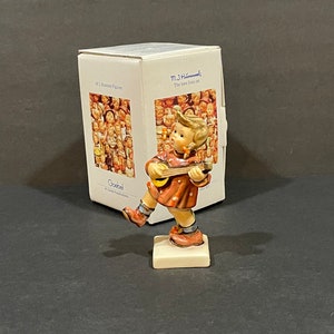 Goebel Hummel Wanderlied Happiness Porcelain Figurine Goebel 1990 Made in Germany with Box VINTAGE UNIQUE RARE