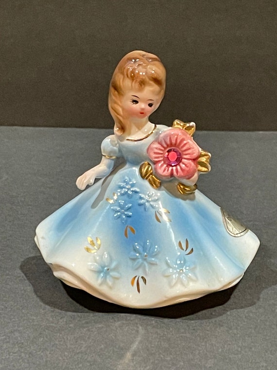 Josef Original May Doll figurine (DR) Josef Original May Doll figurine (DR)