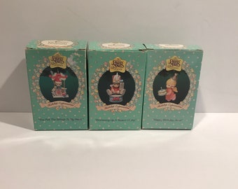 Enesco Precious Moments Holiday Expression Ornements de Noël Lot de 3 avec boîtes. VINTAGE UNIQUE RARE