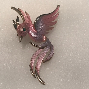Vintage Exotic Bird Pink Gold Tone Brooch Pin.VINTAGE UNIQUE RARE