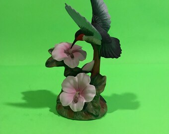 Gallery Originals Hummingbird and Flowers Porcelain Figurine Vintage Unique Rare