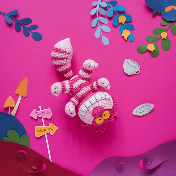 Cheshire Cat Crochet Pattern: Alice in Wonderland Amigurumi (PDF)