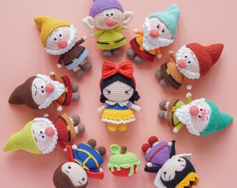 かぎ針編みキャラクターぬいぐるみ8体セット➕1 il_340x270.4649600798_oj7m.jpg