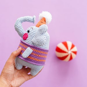 The Circus Elephant (amigurumi Crochet PDF Pattern by Aquariwool) - Etsy