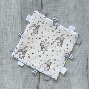 Dumbo Muslin Baby Tag Toy