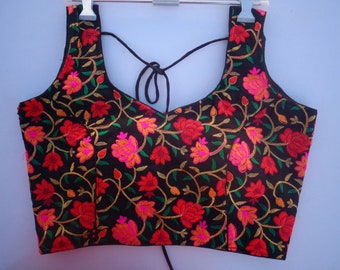 Bellissima camicetta pronta all'uso con ricamo floreale - camicetta sari - camicetta sari - top sari - top sari - per donna