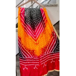 Autentico Bandhani Dupatta indiano con bordo rifinito - Famoso stile Rajasthani di Jaipuri - Bordo rifinito tradizionale - fatto a mano - rifiniture applicate a mano