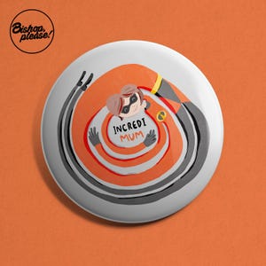 Mrs Incredible Mothers Day Badge - Incredimum! Mother&#39;s Day Gift, Disney Inspired Gift, Mothers Day, The Incredibles, Pin, Button, Badges