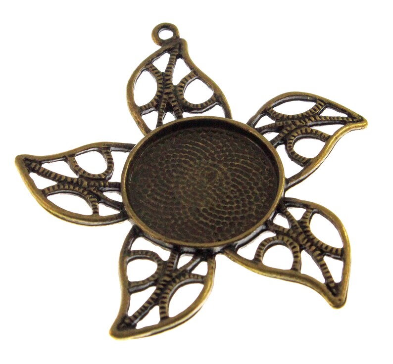 Vintage Bronze Holds 20mm cabochon Star Pendant Setting