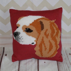 Download de PDF de padrão de tricô - Blenheim Cavalier King Charles Spaniel Capa de almofada com retrato de animal de estimação