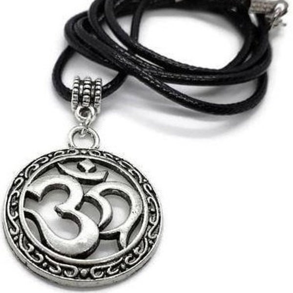 Om Pendant, Om Mantra Pendant, Unisex Jewellery, Yoga Pendant, Round Om Pendant, Om Pendant on Leather Chain, Om Symbol Pendant, Buddhist