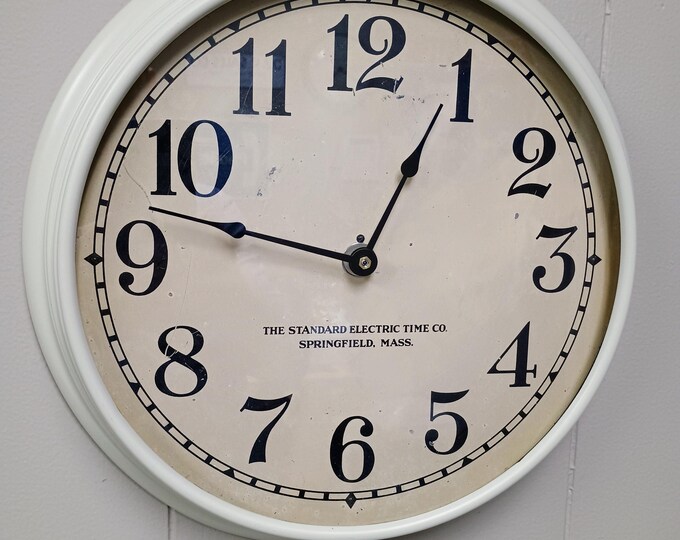 Vintage STANDARD ELECTRIC Wall Clock, 1940's, Aluminum Body, Matte ...