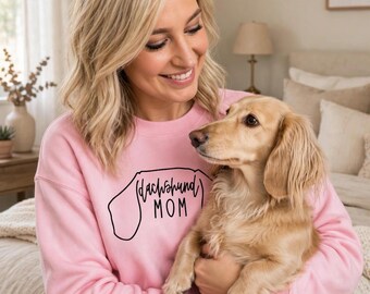 Dachshund Mom Sweatshirt | Cozy Crewneck for Doxie Lovers